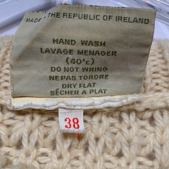 Vintage GAELTARRA Handloomed Aran 100% Pure New Wool Fisherman Sweater - Picture 9 of 12